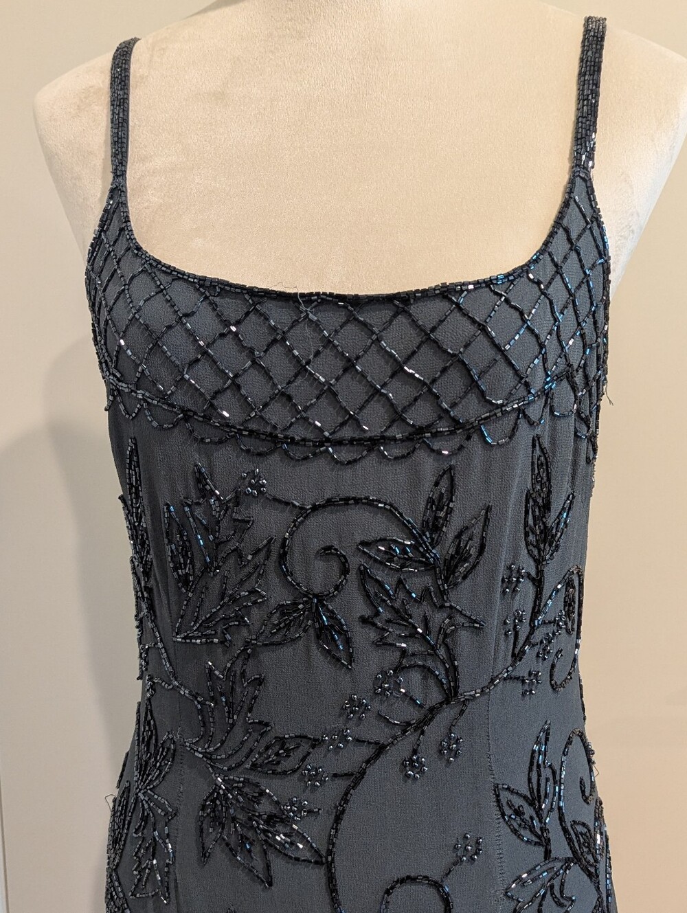Vintage Y2K Newport News Beaded Black Evening Gown Dress with Shawl Size 8 - Picture 5 of 12